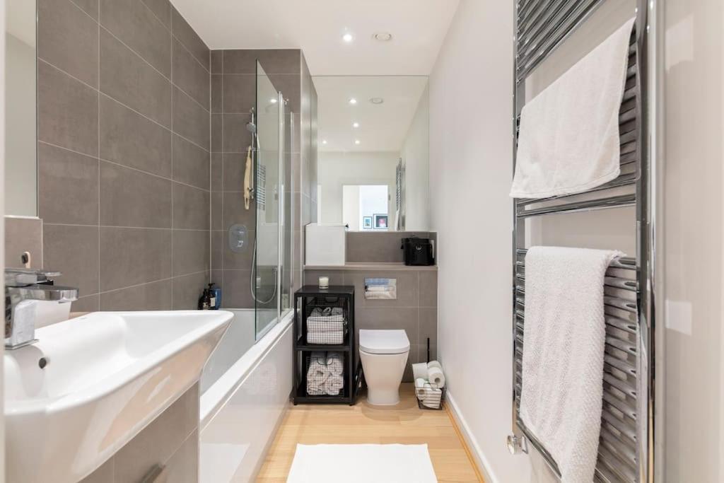 Cozy Flat In Hip East London Appartement Buitenkant foto
